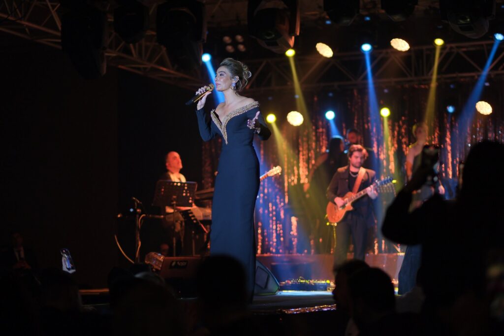 Sahne ve Konser fotoğrafı: Sıla — Burak Karaboğa